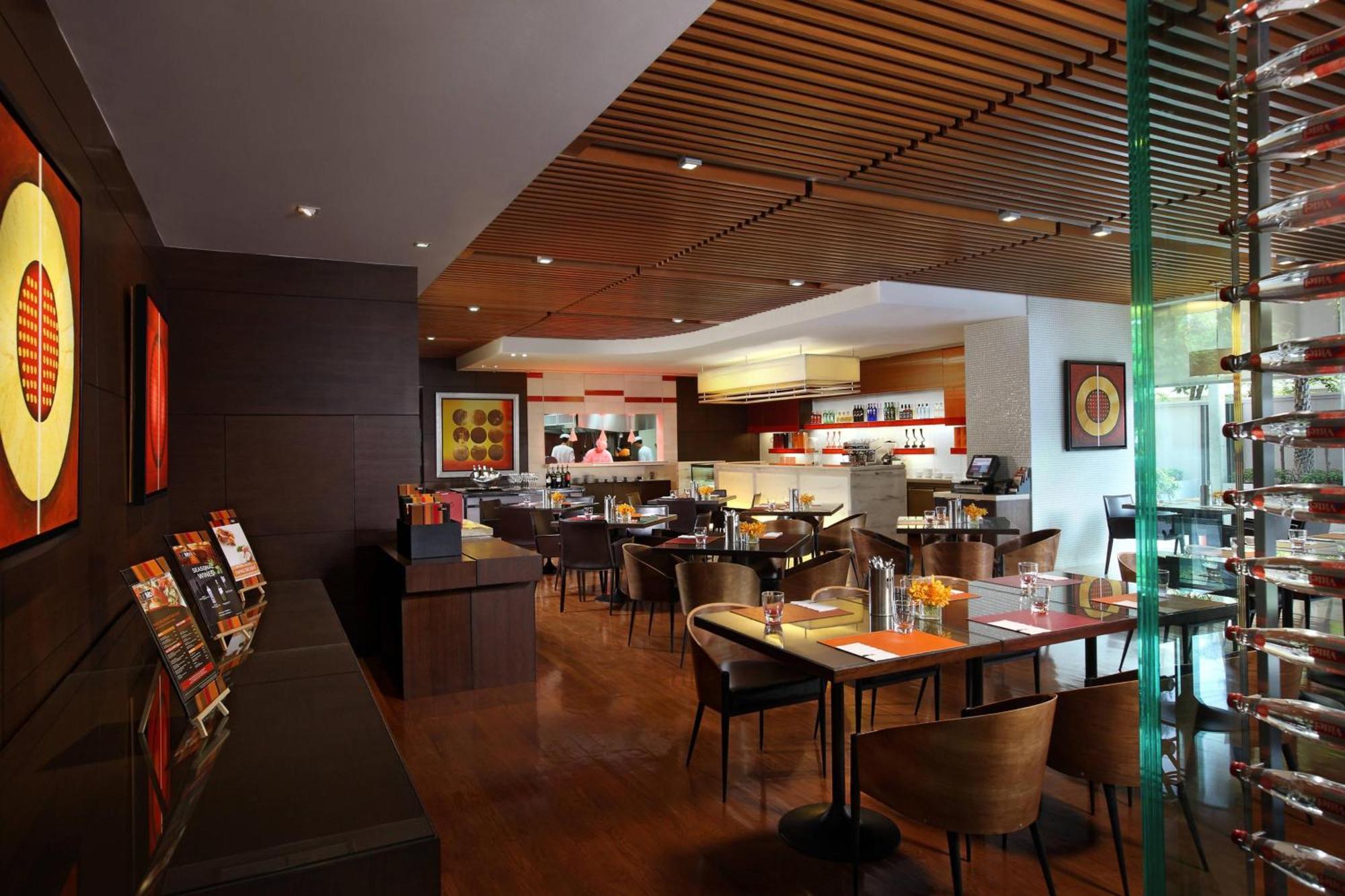 Sathorn Vista, Bangkok - Marriott Executive Apartments Екстер'єр фото